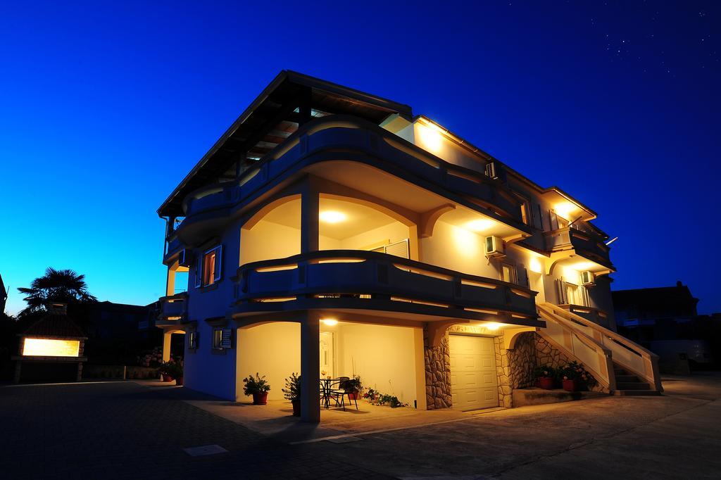 Apartments Ka - Ro 比比涅 外观 照片